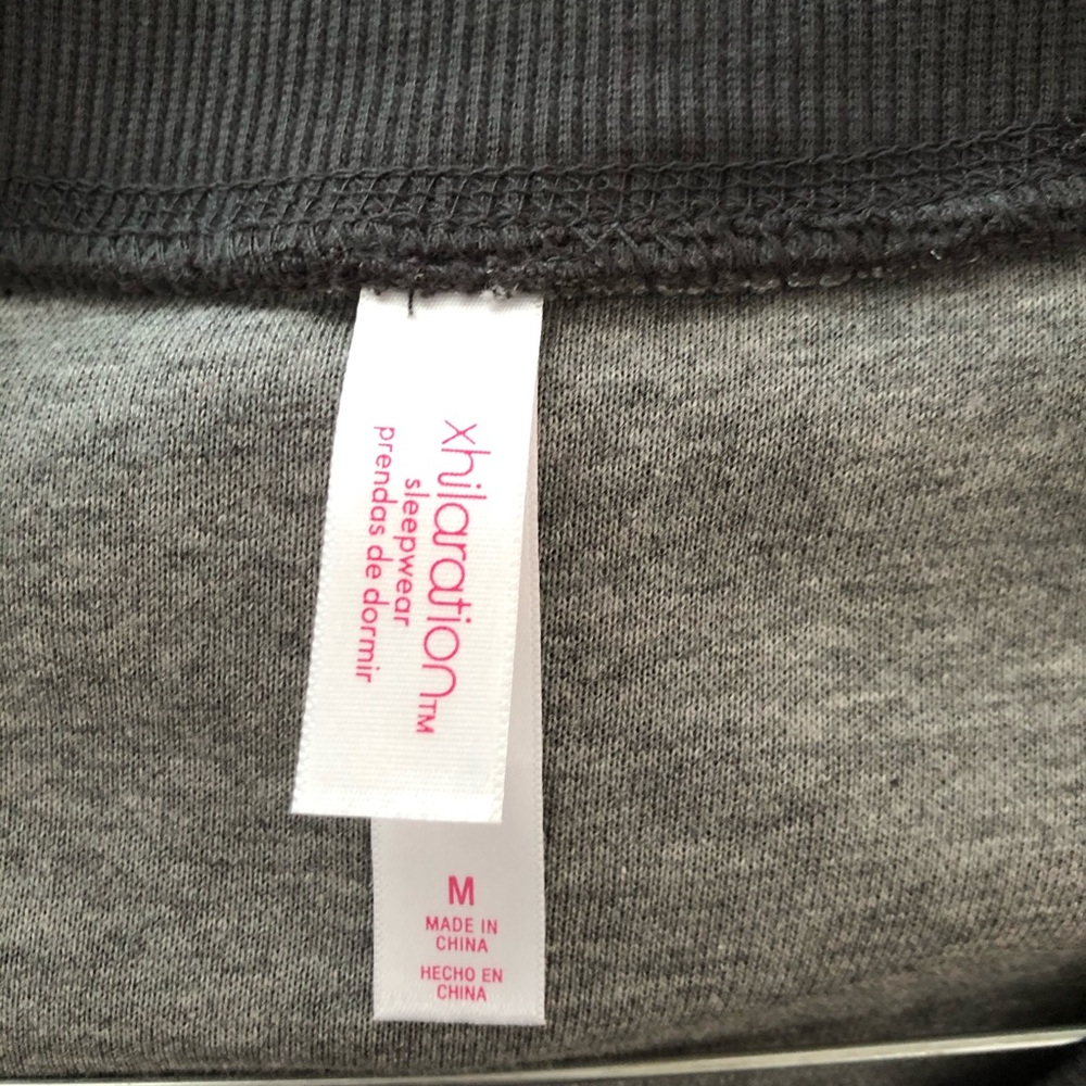 Sweatshirt - Picture 3 of 3